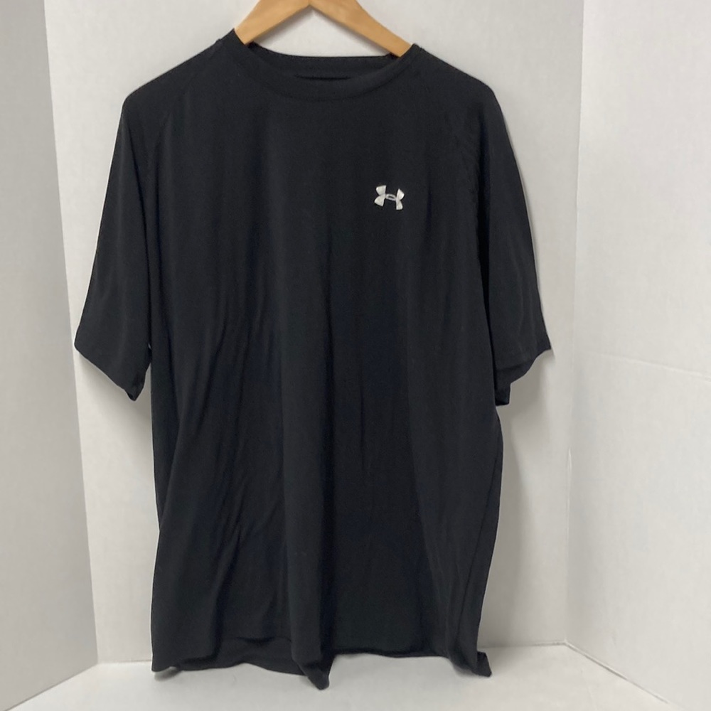 Mens under armor black t-shirt XL